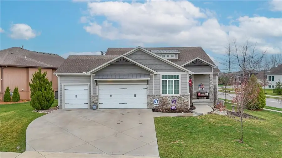 15941 W 163rd Terrace, Olathe, KS 66062 - #2