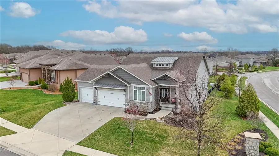 15941 W 163rd Terrace, Olathe, KS 66062 - #3