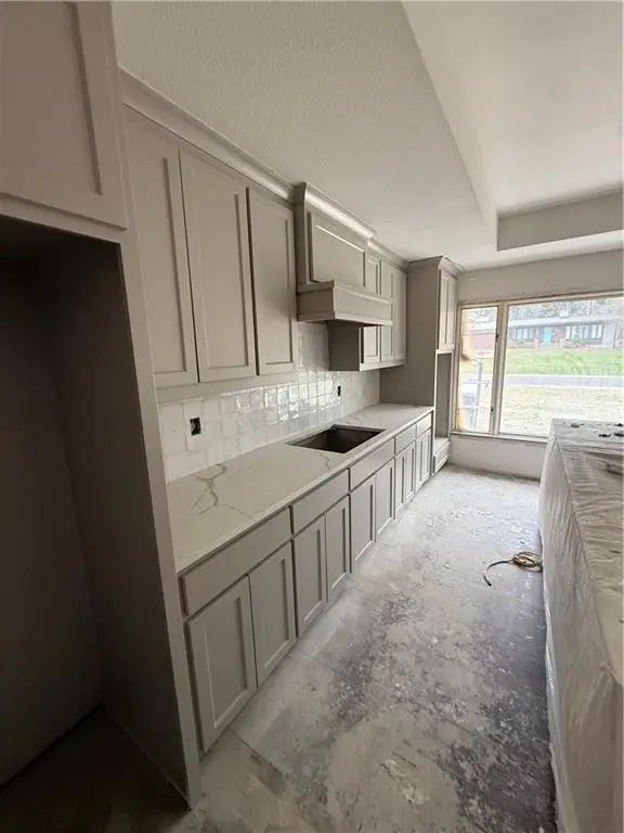 6914 W 66th Terrace, Overland Park, KS 66202 - #1