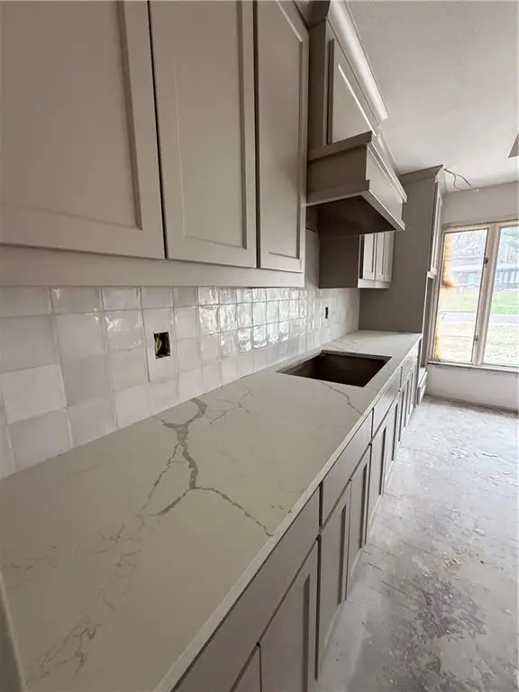 6914 W 66th Terrace, Overland Park, KS 66202 - #3