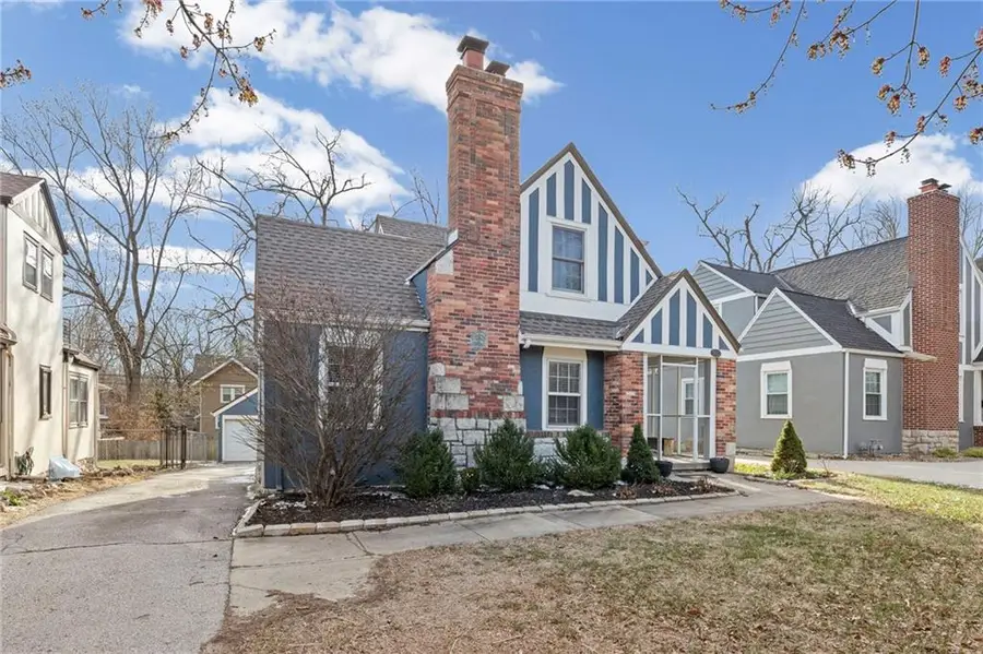 7411 Ward Parkway, Kansas City, MO 64114 - #3