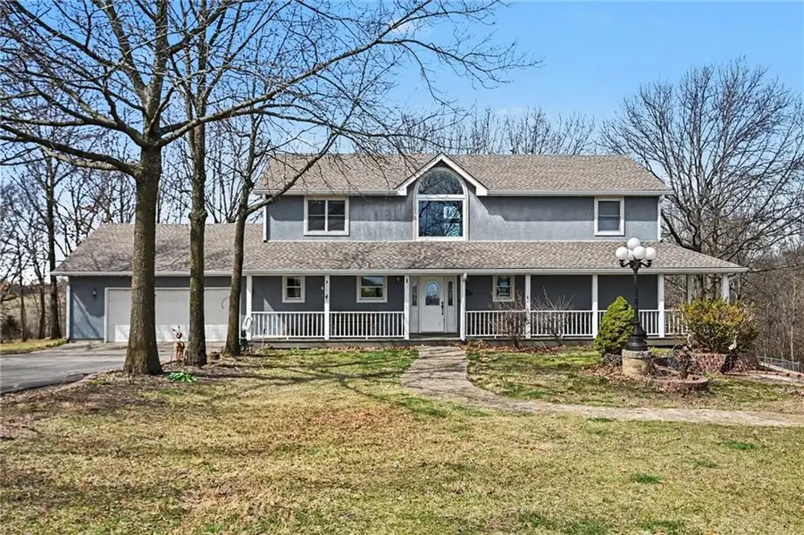 17251 Hollingsworth Road, Basehor, KS 66007 - #2