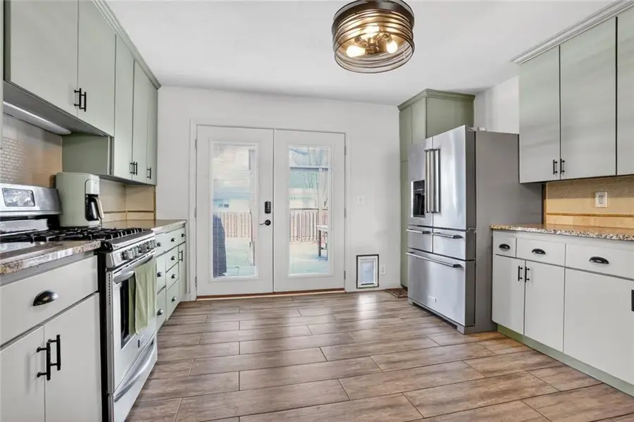 125 N Pine Street, Gardner, KS 66030 - #3