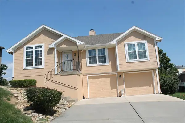 7832 N Strathbury Avenue, Kansas City, MO 64151