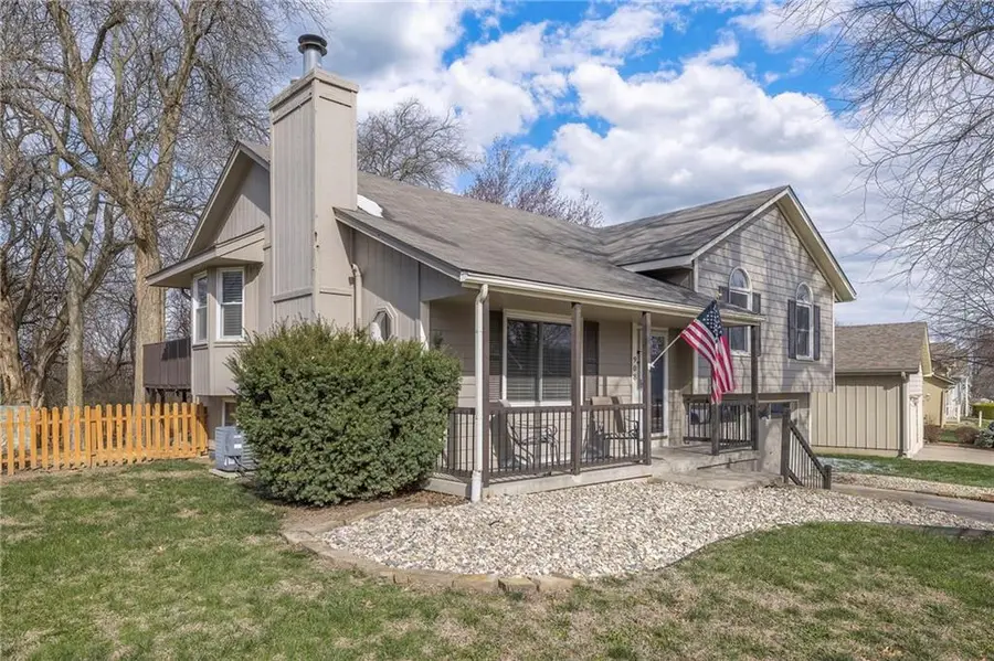 908 NE Bristol Drive, Lees Summit, MO 64086 - #2