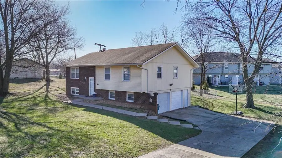 509 W South Street, Spring Hill, KS 66083 - #3