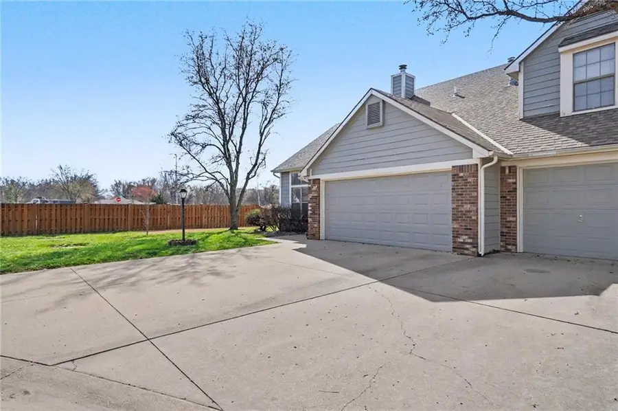 2235 Vail Way, Lawrence, KS 66047 - #2