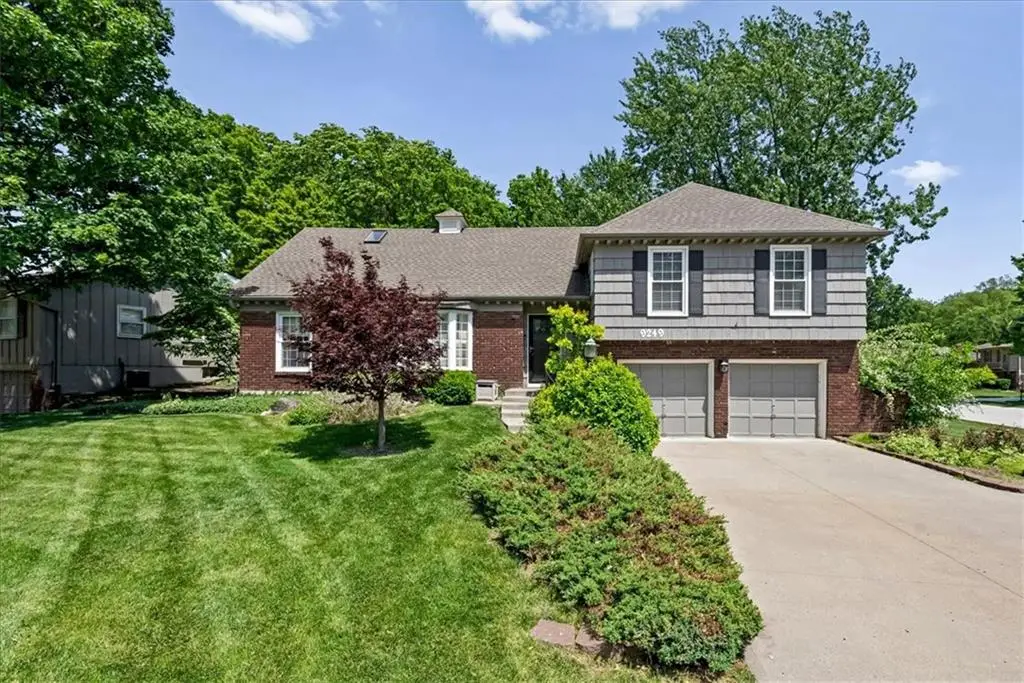 9249 Switzer Street, Overland Park, KS 66214 - #1