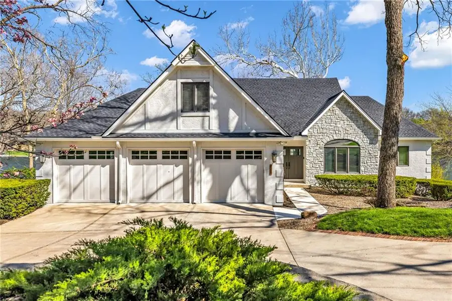 8111 NW Hillside Drive, Weatherby Lake, MO 64152 - #2