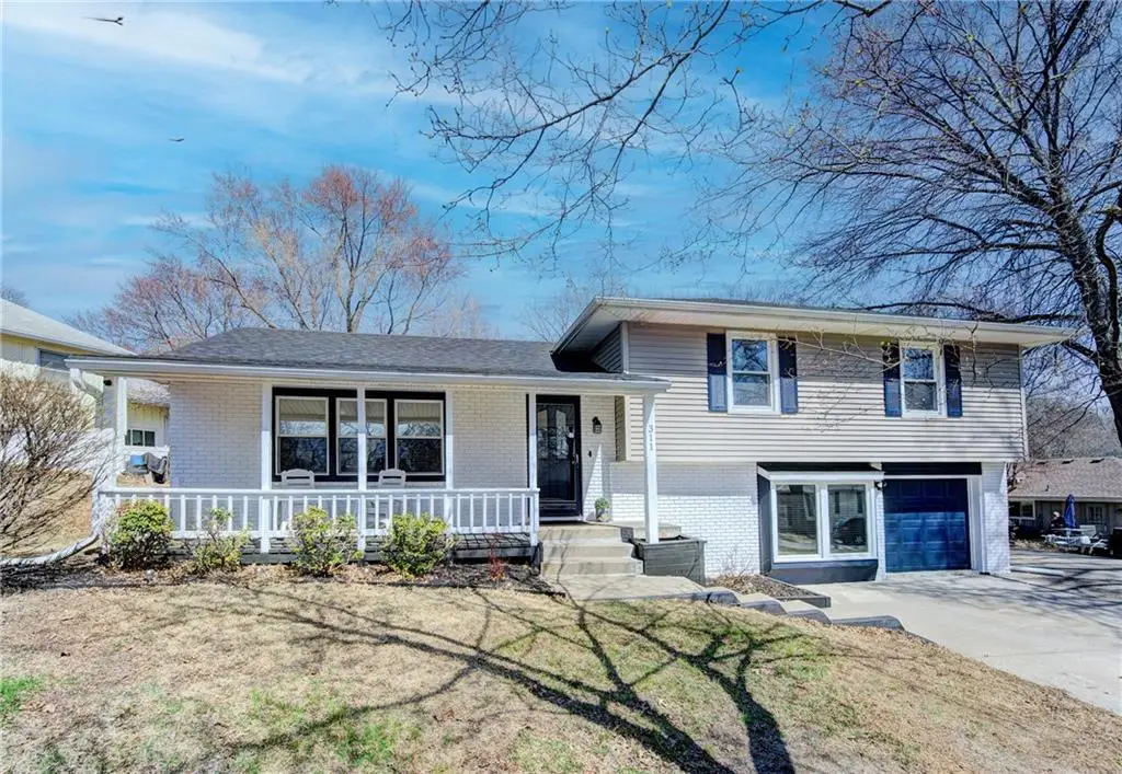 311 SW Pinnell Drive, Lees Summit, MO 64081 - #1