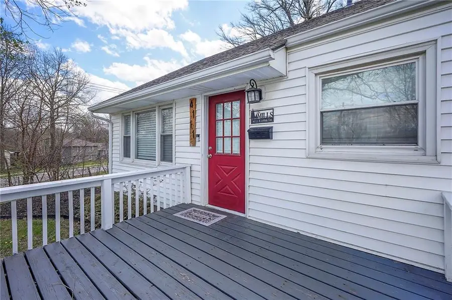 4111 E 106th Terrace, Kansas City, MO 64137 - #2