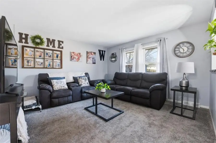 216 S Shrank Avenue, Independence, MO 64056 - #3