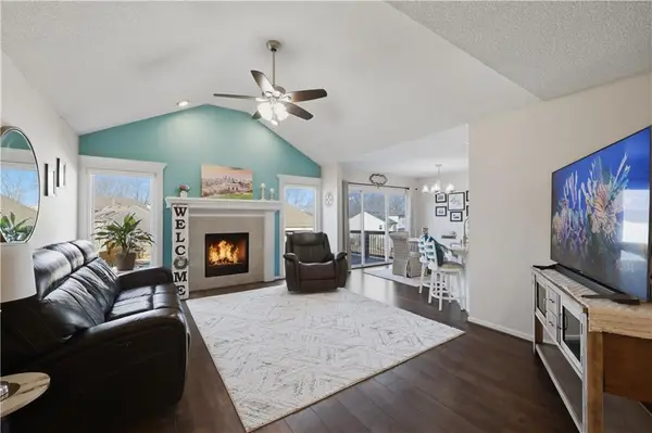 8728 N Arcola Court, Kansas City, MO 64153