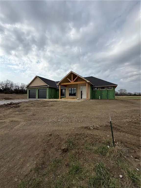 1110 Bluestem Circle, Baldwin City, KS 66006