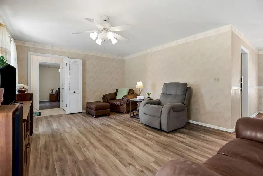 12116 E 46th Street, Kansas City, MO 64133 - #3