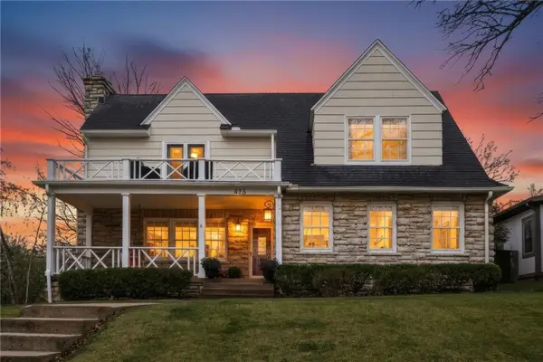 425 W 49th Terrace, Kansas City, MO 64112