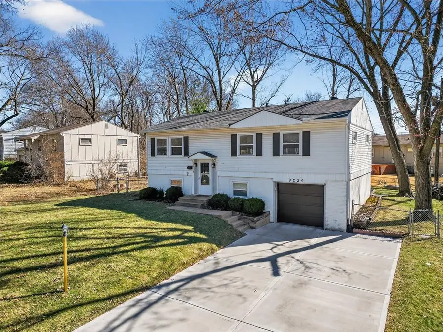 9229 W 100th Terrace, Overland Park, KS 66212 - #3