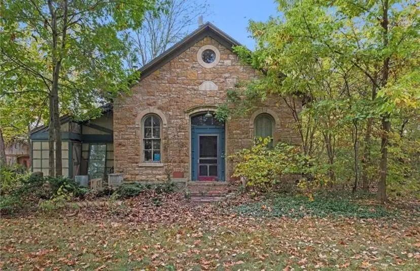 25130 Chieftain Road, Lawrence, KS 66044 - #1