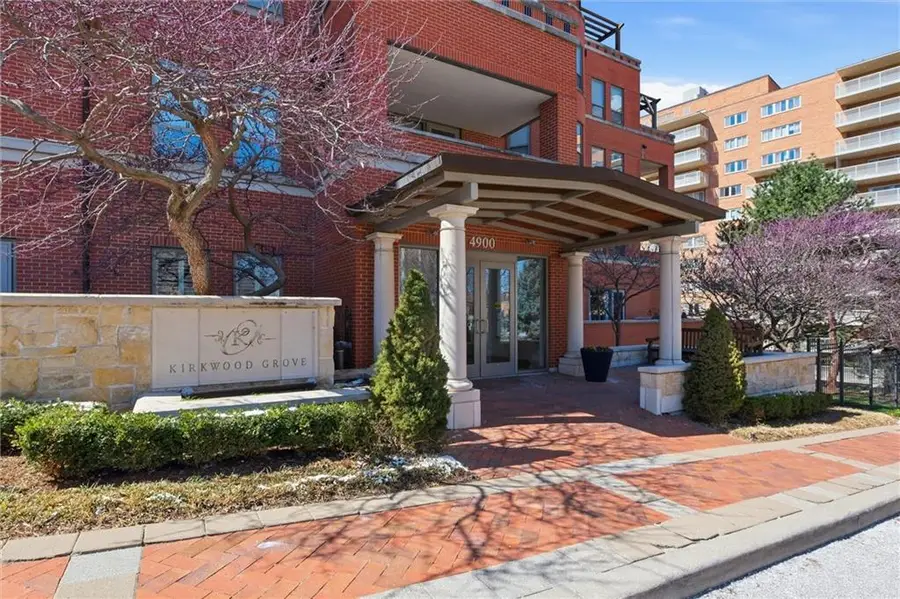 4900 Central #305 Street #305, Kansas City, MO 64112 - #2