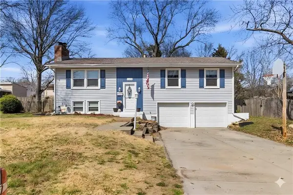 3204 NE 66th Street, Gladstone, MO 64119