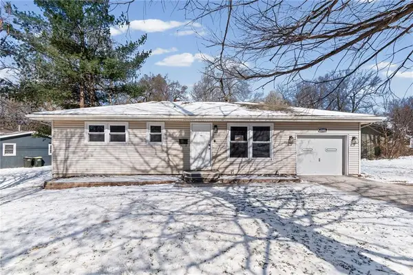 1508 NE Shady Lane Drive, Gladstone, MO 64118