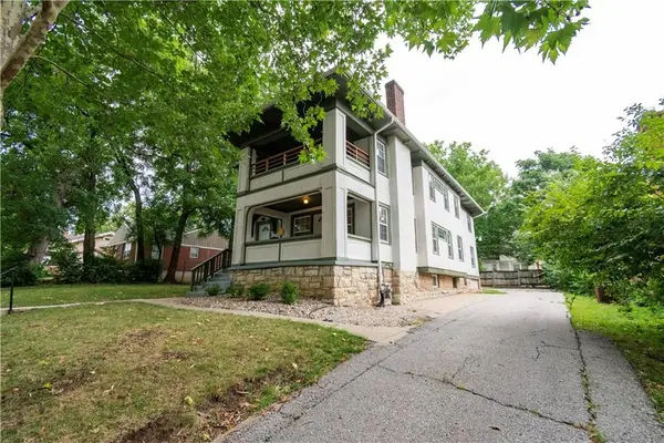 5331 Charlotte Street, Kansas City, MO 64110