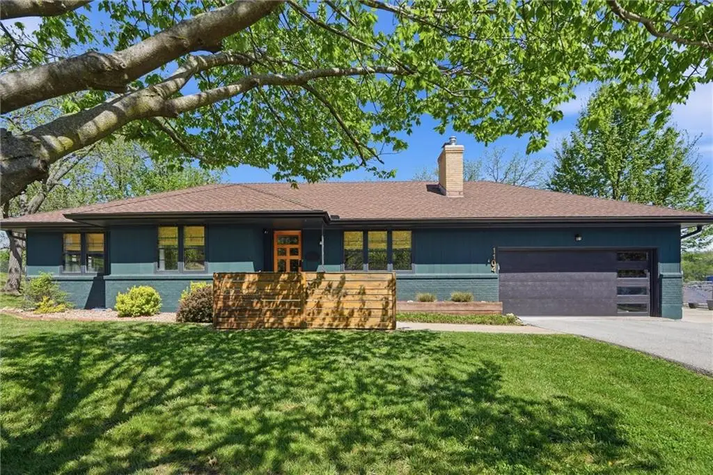 1104 W 93rd Street, Kansas City, MO 64114 - #1