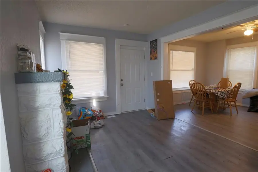 3731 Olive Street, Kansas City, MO 64109 - #2