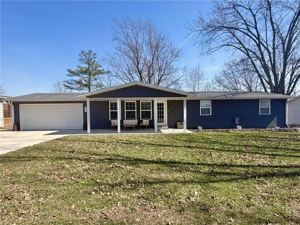 810 Town And Country Lane, Trenton, MO 64683 - #1