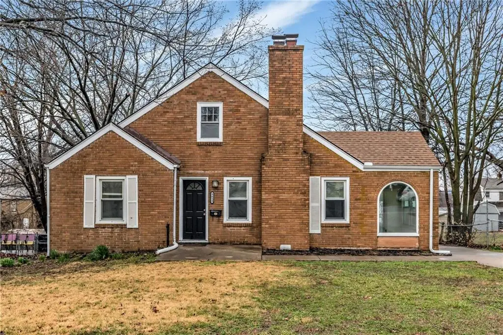 9614 E 32nd S Street, Independence, MO 64052 - #1