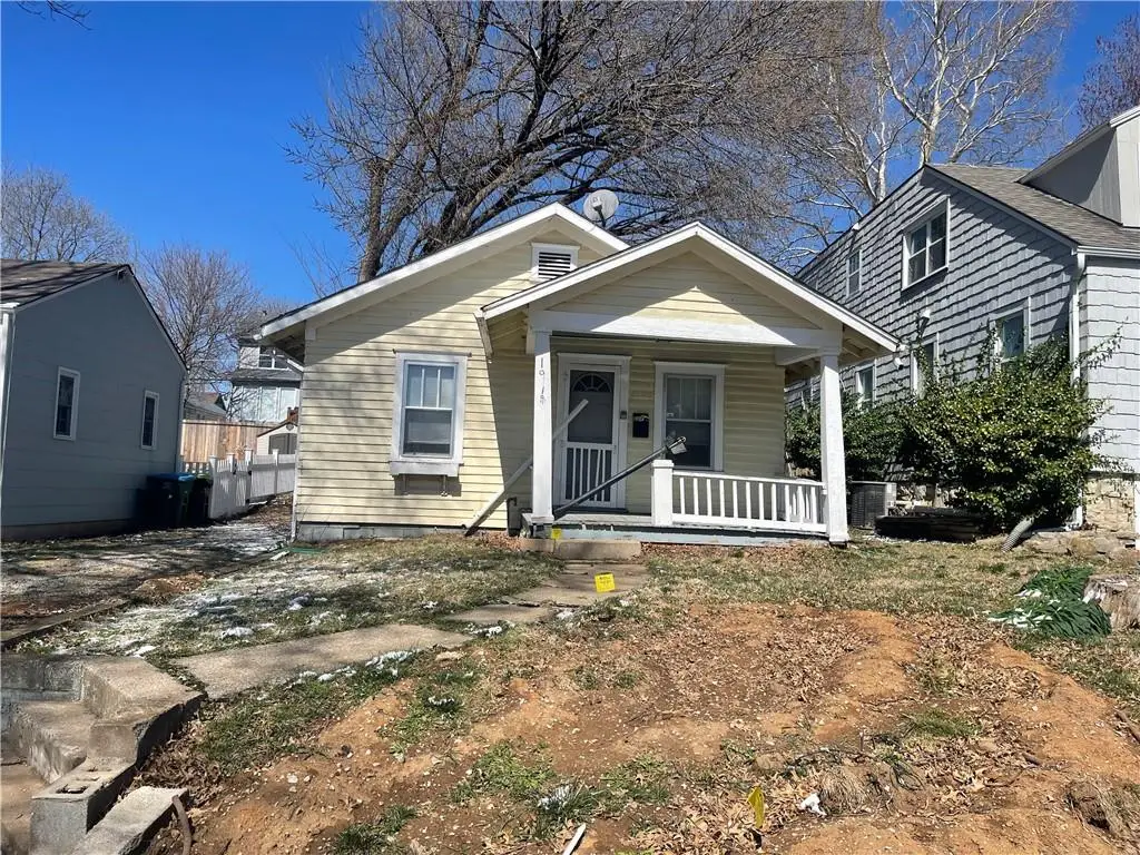 2100 W 48 Street, Westwood, KS 66205 - #1