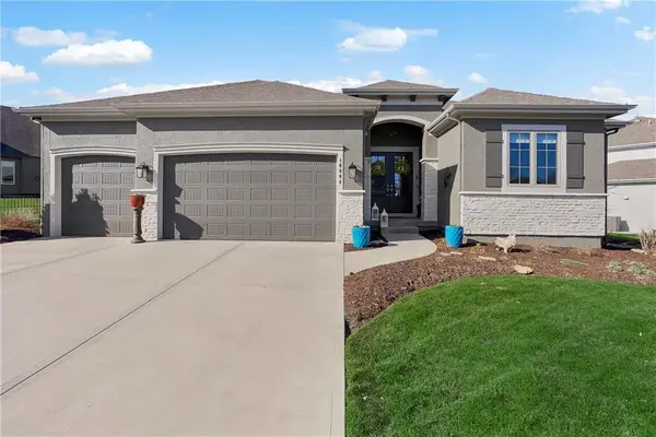 16804 Bradshaw Street, Overland Park, KS 66221