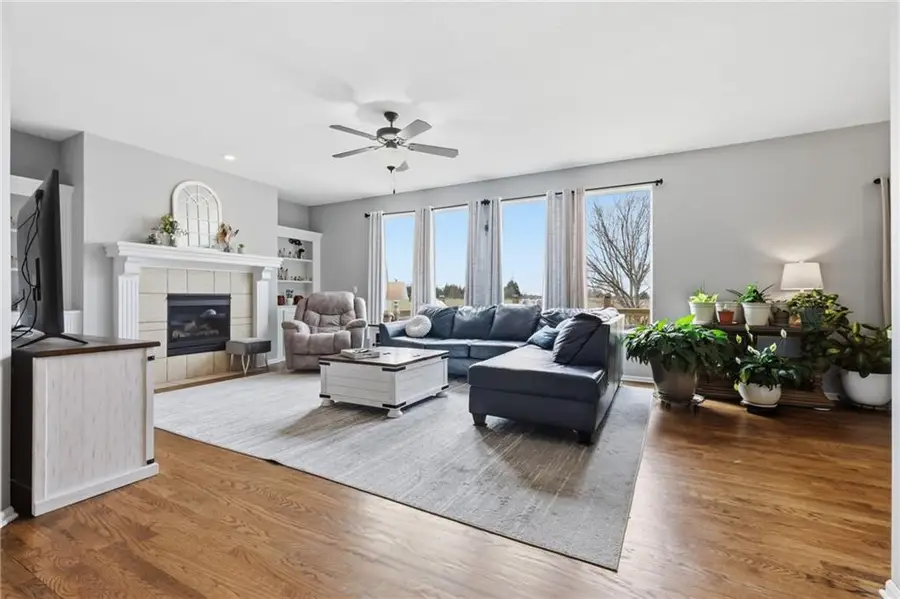 21741 W Summer Street, Spring Hill, KS 66083 - #2