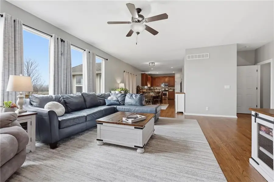 21741 W Summer Street, Spring Hill, KS 66083 - #3