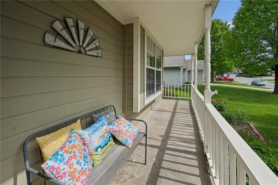 325 SE Canterbury Lane, Lees Summit, MO 64063 - #3