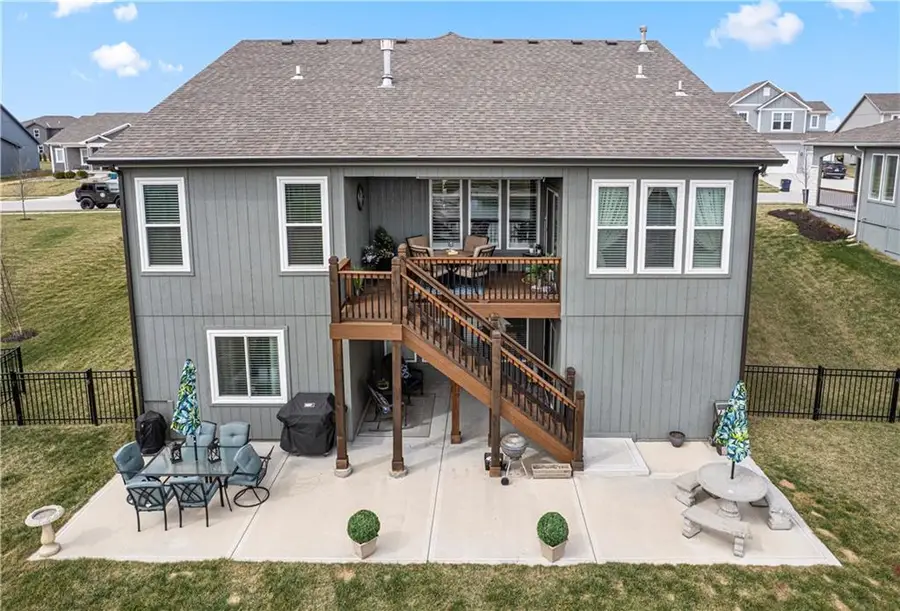 10611 N Holly Street, Kansas City, MO 64155 - #2