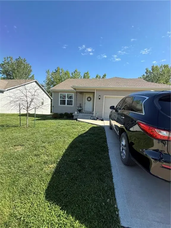 21331 W 216th Street, Spring Hill, KS 66083