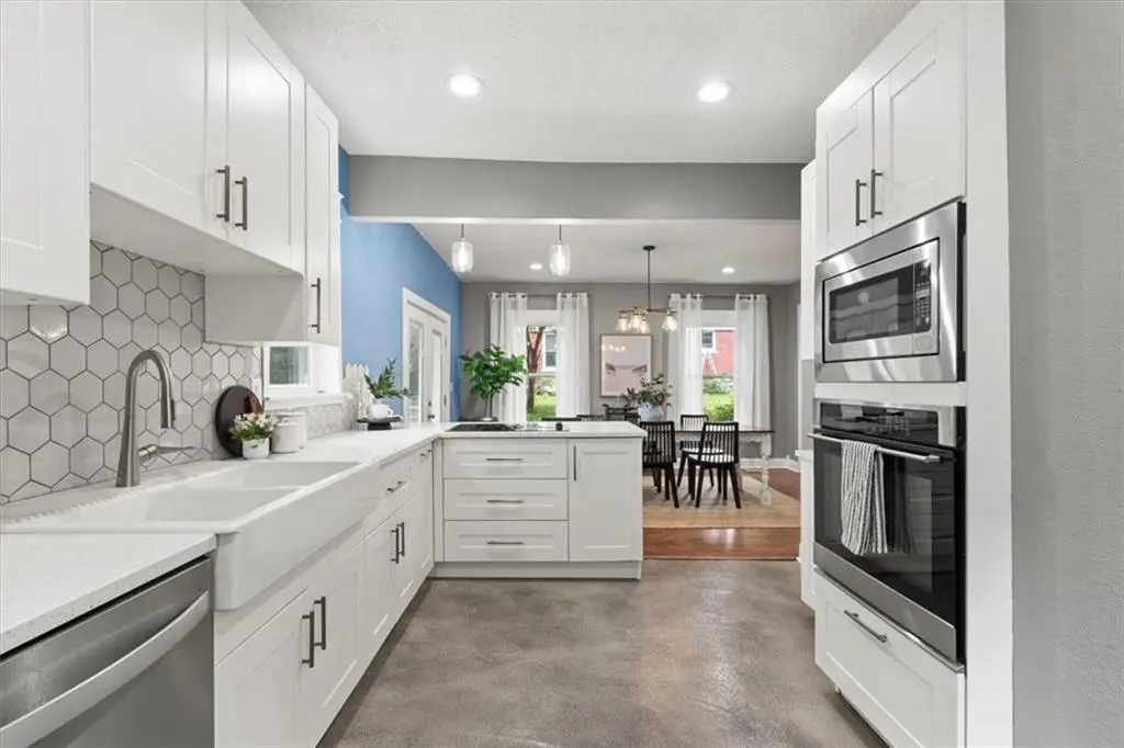 2827 Campbell Street, Kansas City, MO 64109 - #1