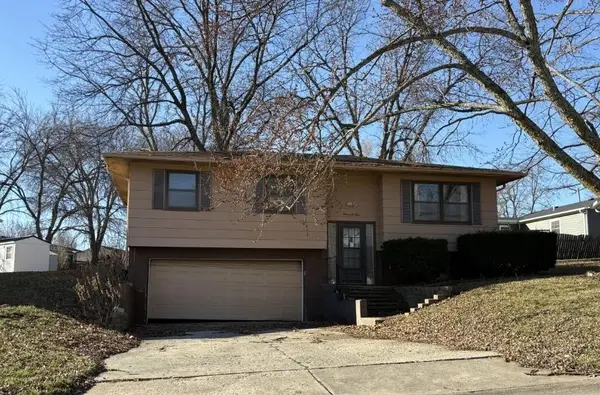 1104 E Halsey Street, Maryville, MO 64468