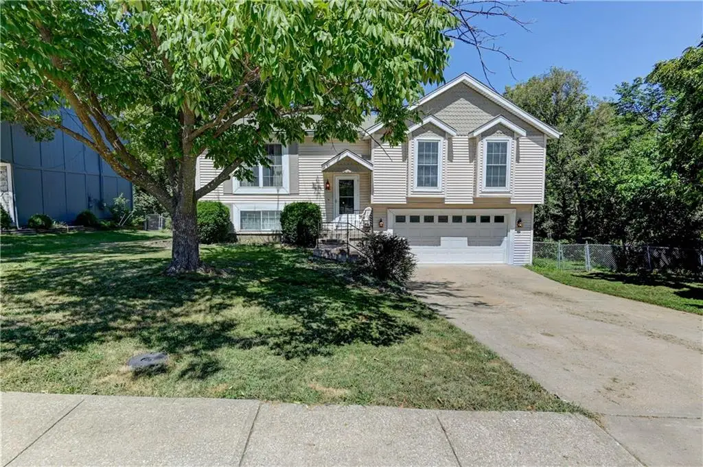 816 E Whitney Street, Olathe, KS 66061 - #1