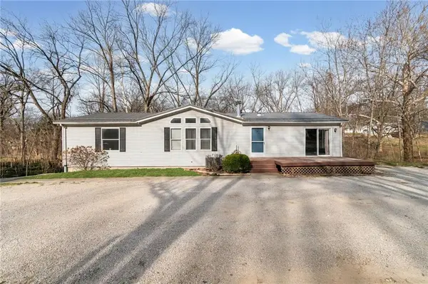 612 N Locust Street, Carrollton, MO 64633