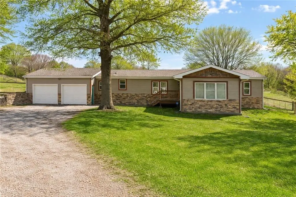 34530 255th Street, Easton, KS 66048 - #1