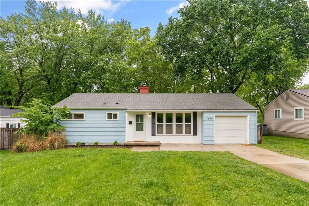 7840 Ash Street, Prairie Village, KS 66208 - #1