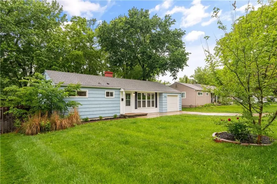 7840 Ash Street, Prairie Village, KS 66208 - #3