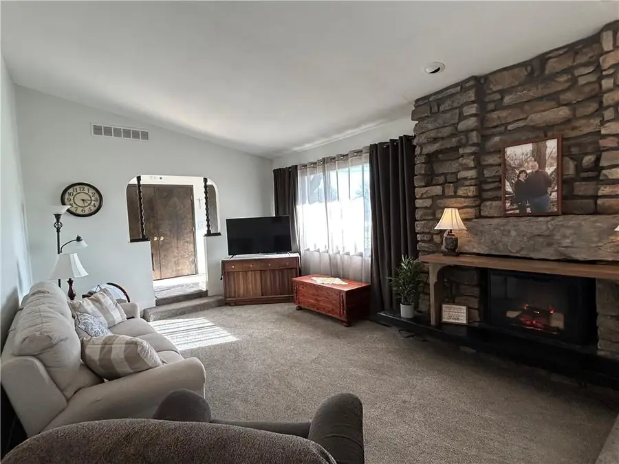 2405 S Stilwell Street, Pittsburg, KS 66762 - #3