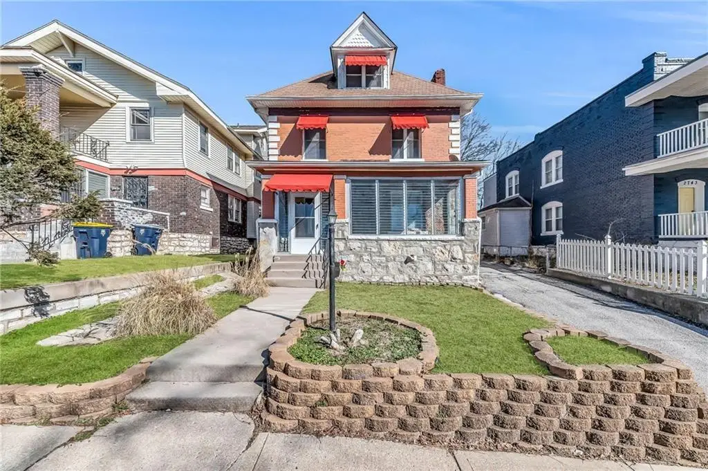 2739 Garfield Avenue, Kansas City, MO 64109 - #1