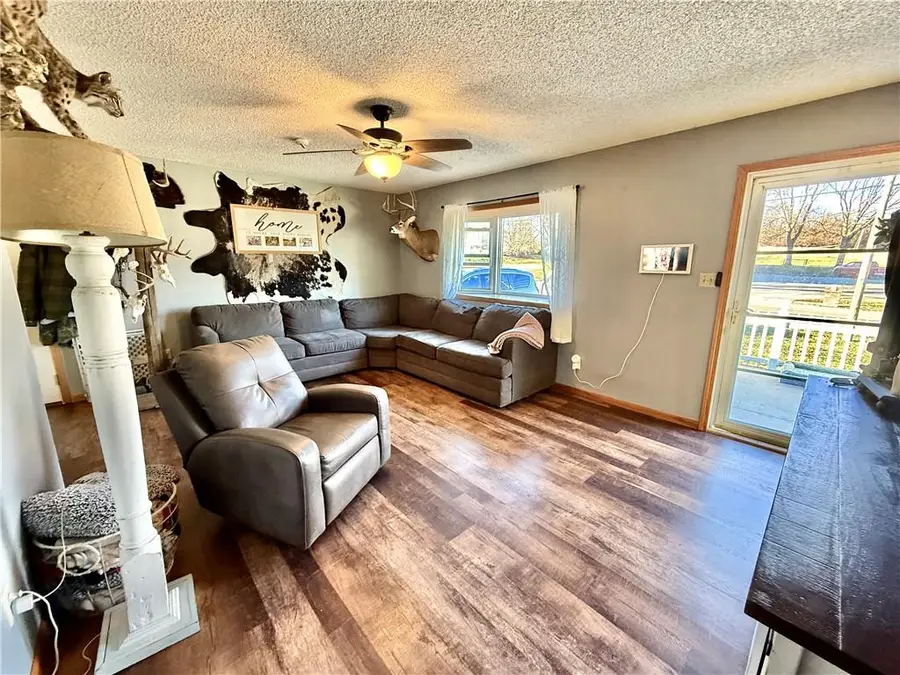 444 W 16th Street, Maryville, MO 64468 - #2