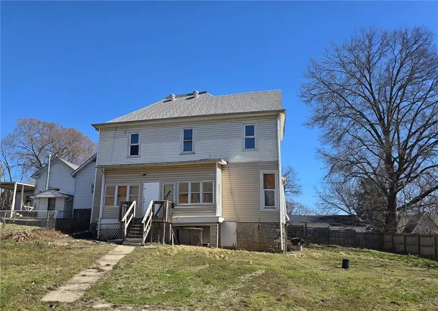 715 Magnolia Avenue, Excelsior Springs, MO 64024 - #3