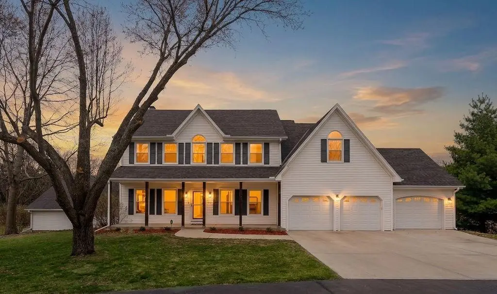 5550 Clare Road, Shawnee, KS 66226 - #1