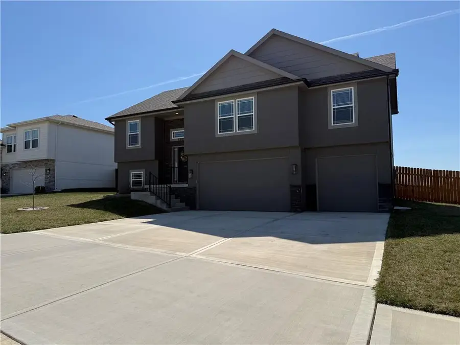 1205 NW 3rd Street, Oak Grove, MO 64075 - #3